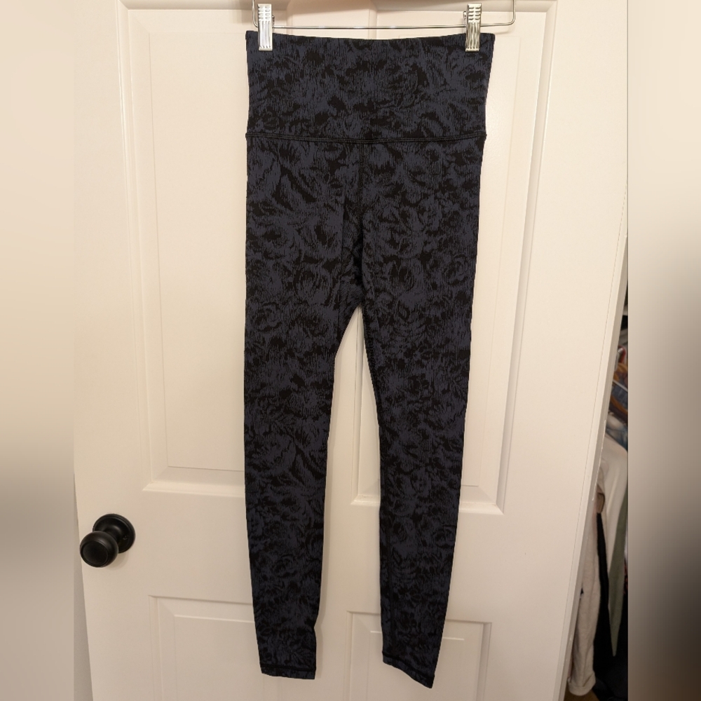 Athleta Black and Blue Textured Leggings